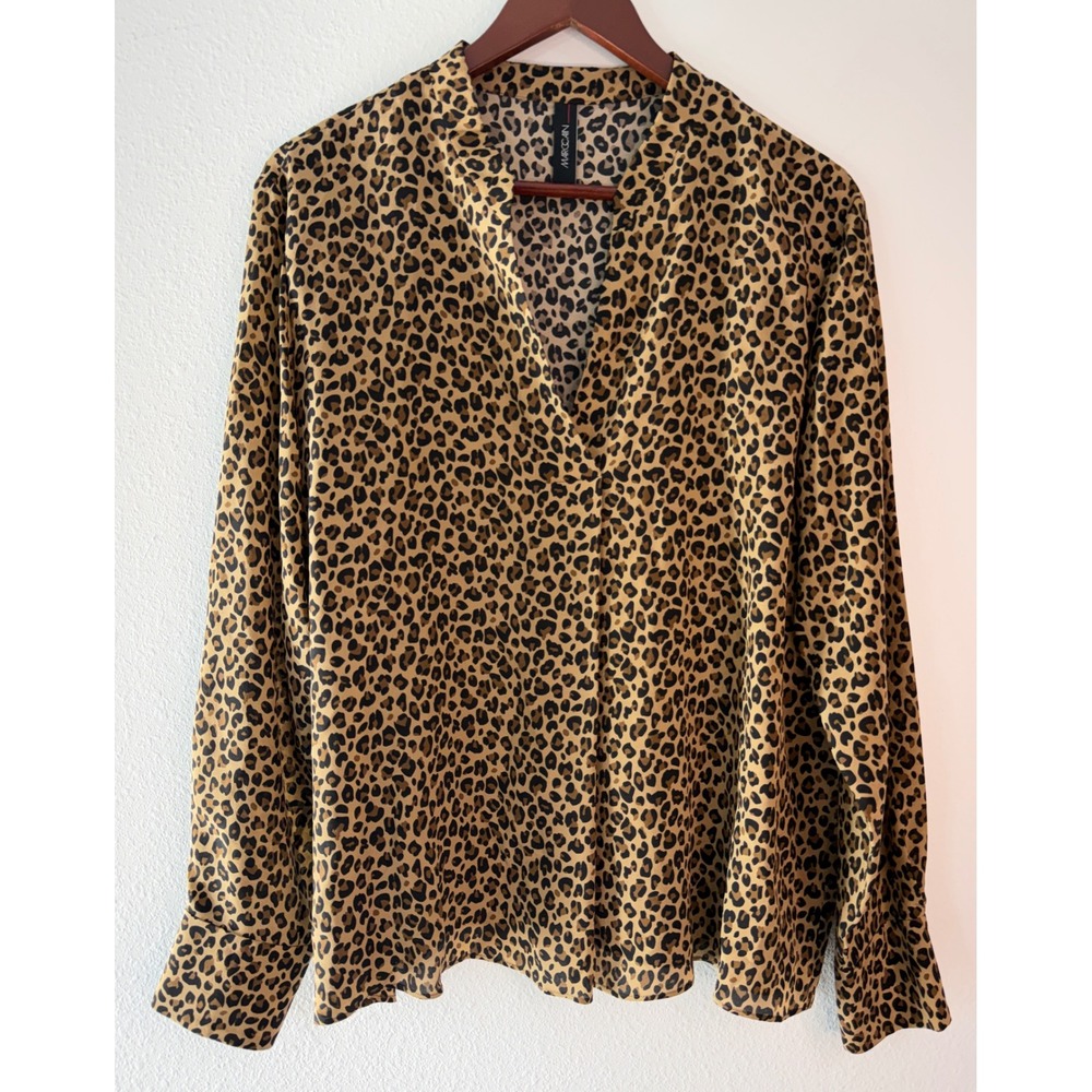 Marc Cain 100% Silk Leopard Print Vneck Blouse Animal Print Preppy Chic N7